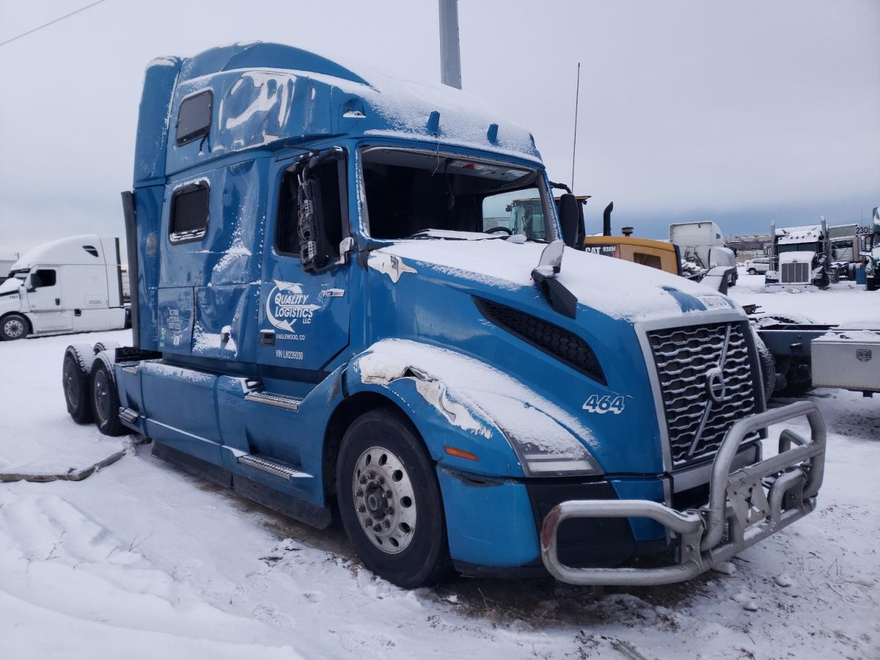 VOLVO VN VNL  *4V4NC9EH2LN239030*