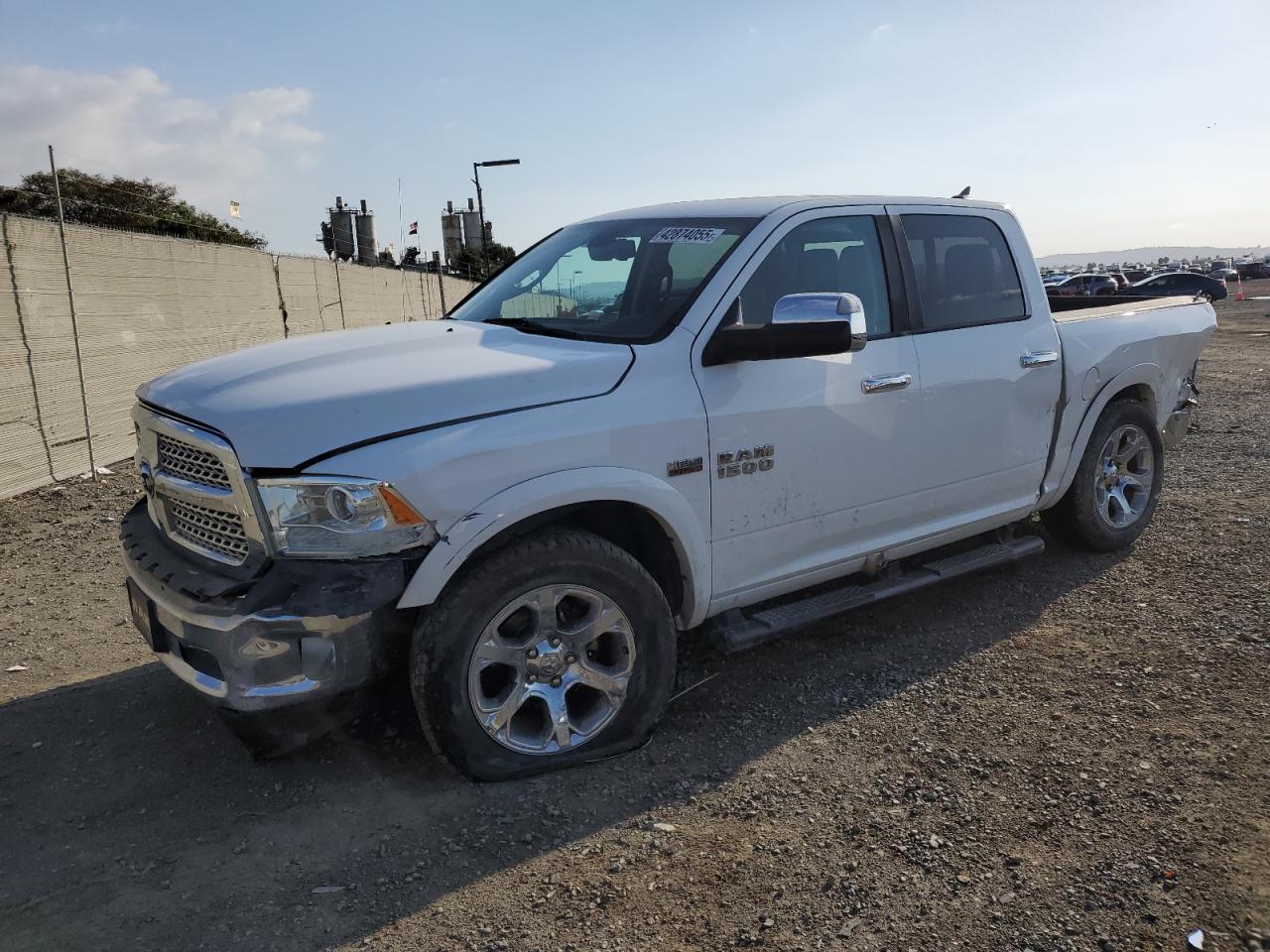 RAM 1500 LARAM LARAM  *1C6RR7NT8DS683592*