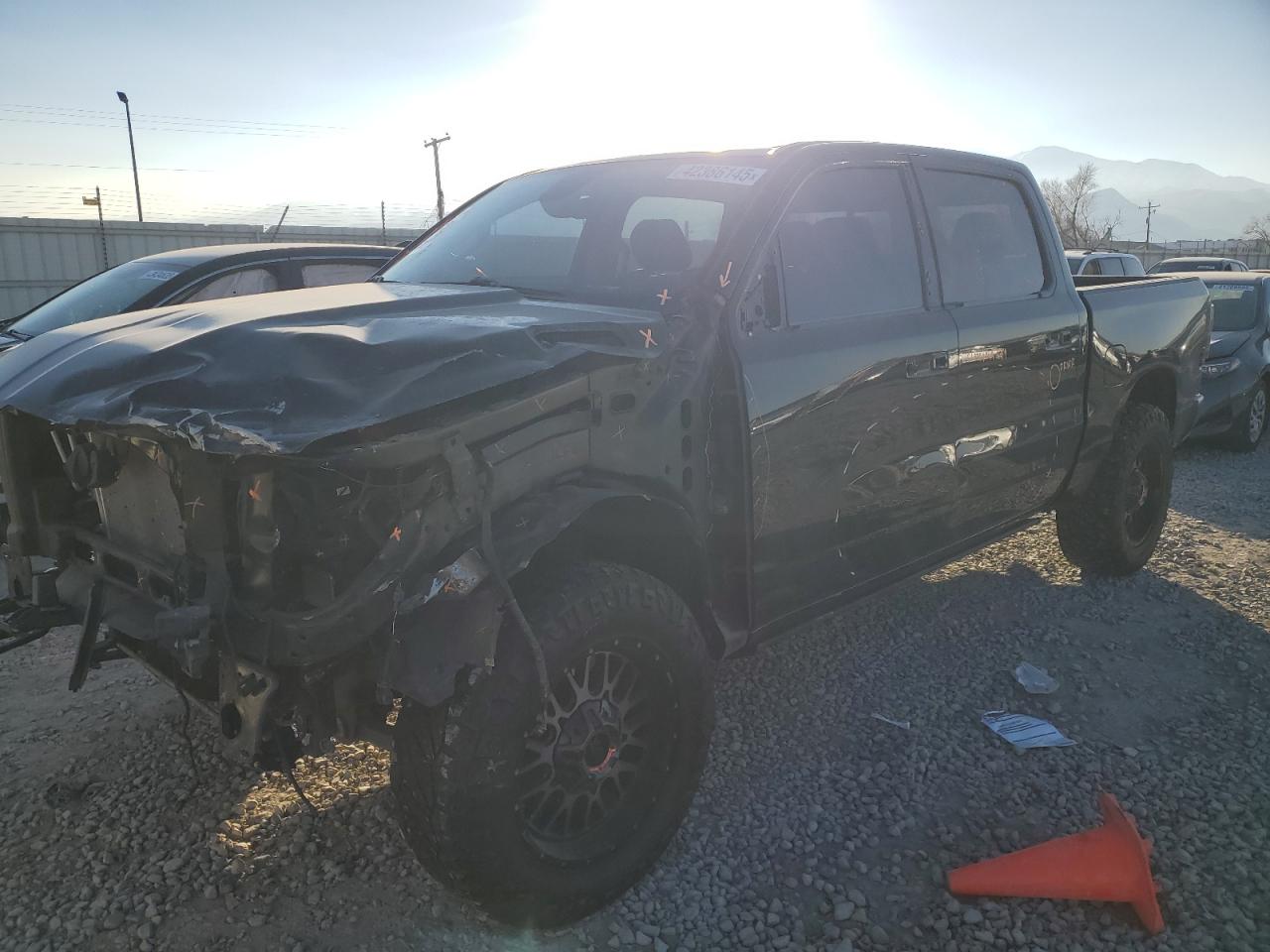 RAM 1500 BIG H BIG H  *1C6SRFFTXKN781657*