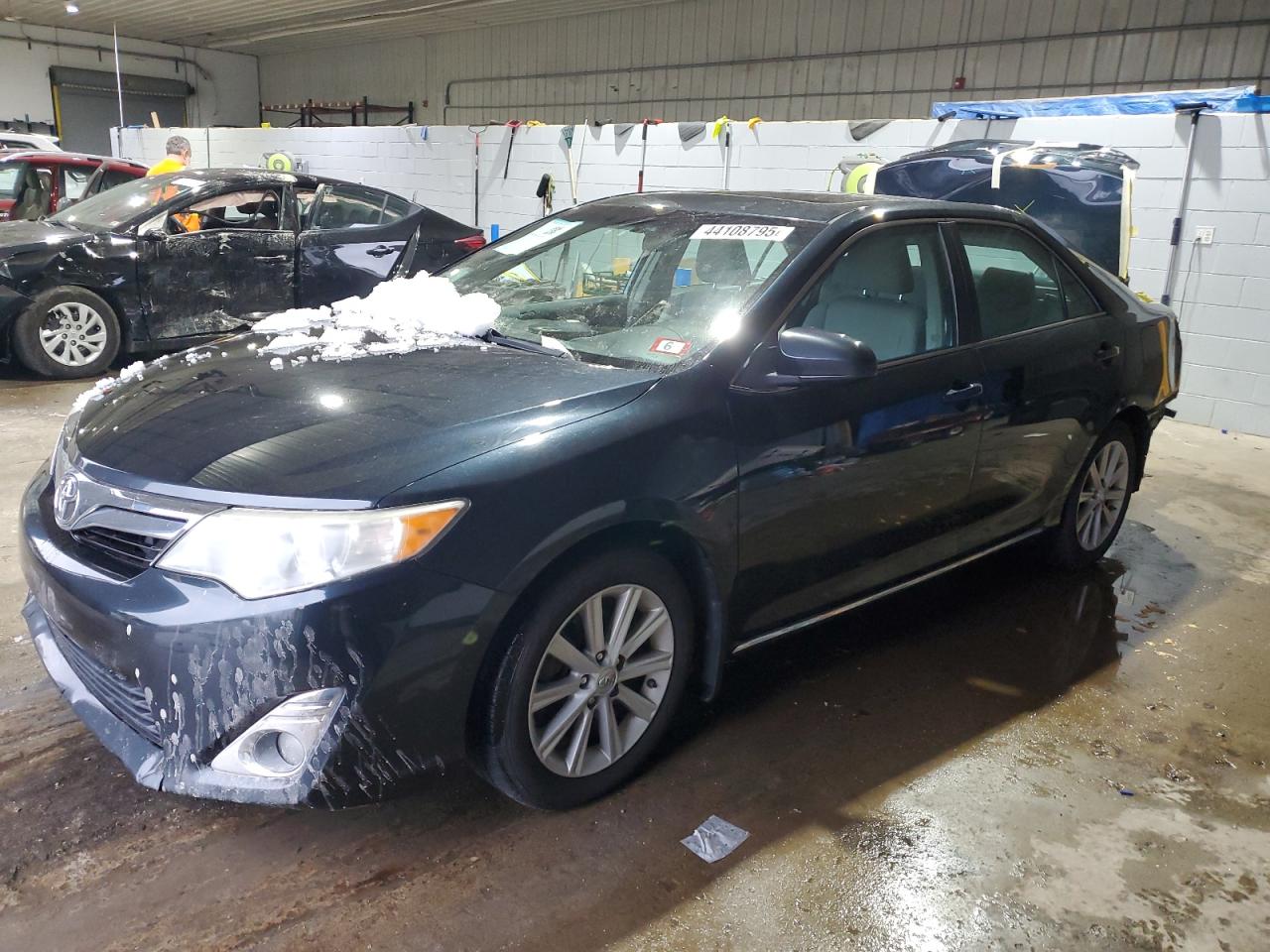 vehicle photo