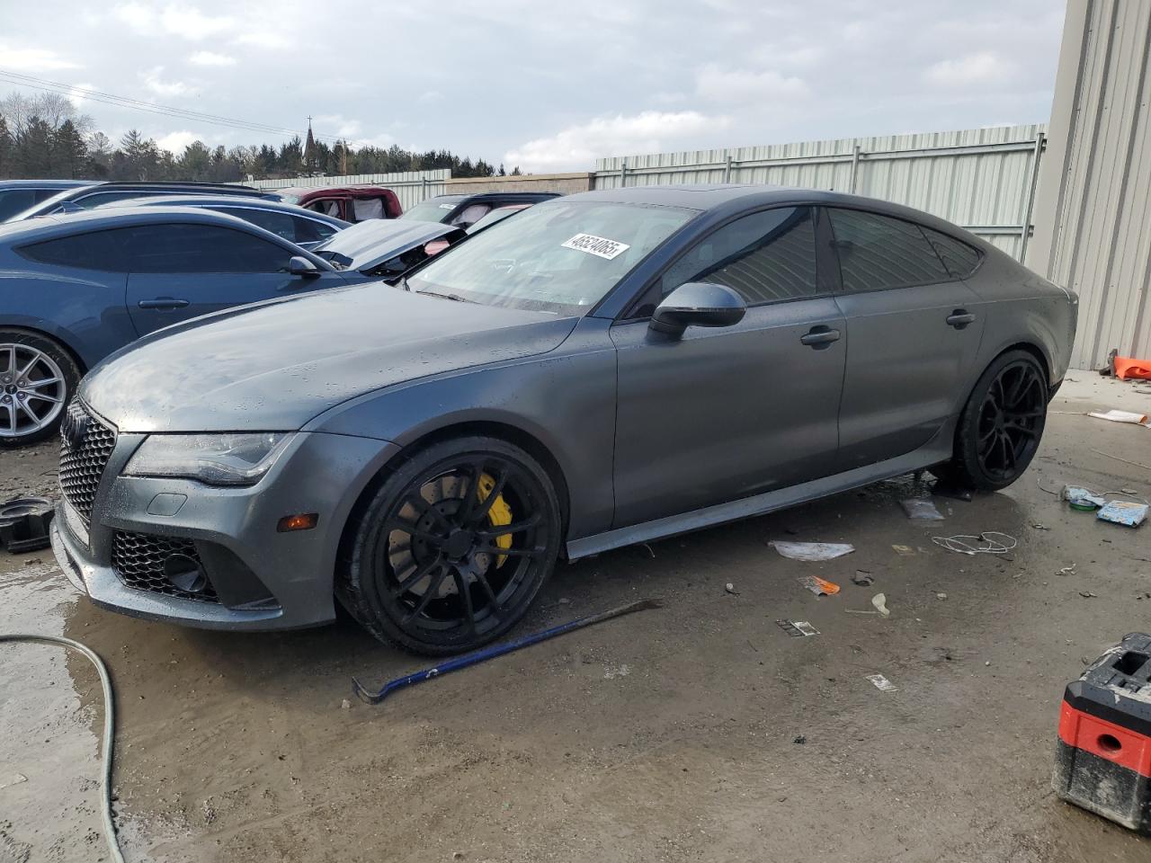vehicle photo