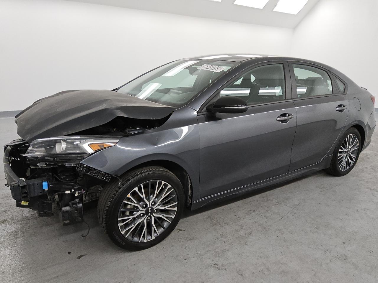 KIA FORTE GT L  *3KPF54AD1PE597956*