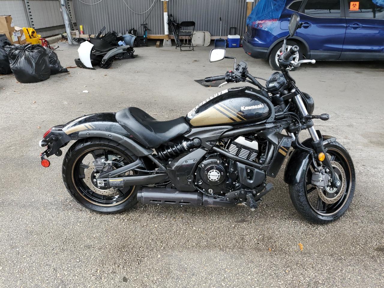 vehicle photo