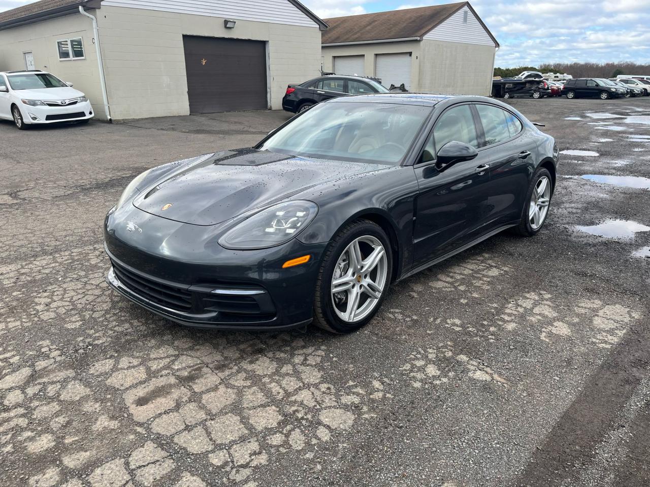 vehicle photo