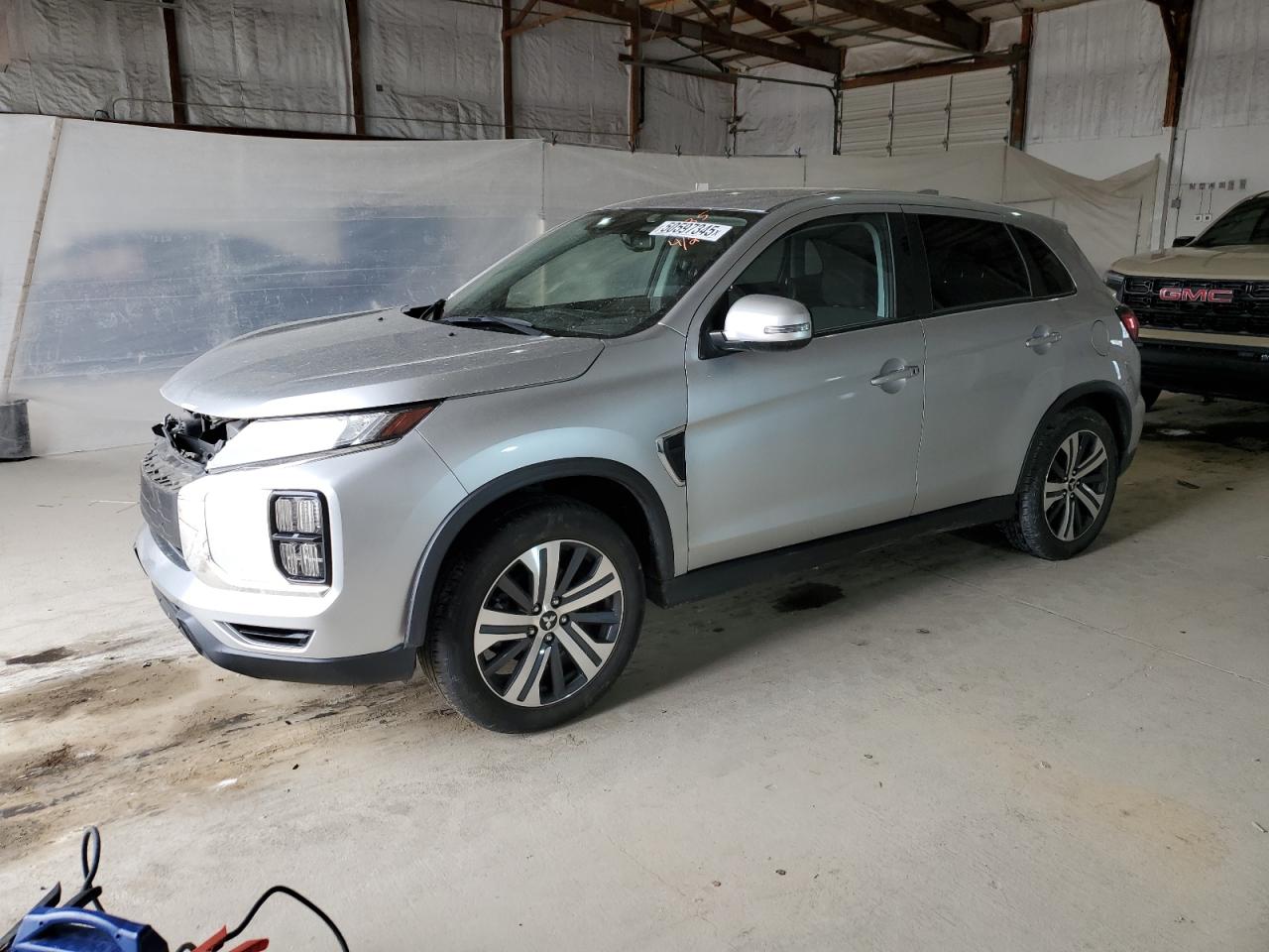 MITSUBISHI OUTLANDER   *JA4APVAUXMU025835*