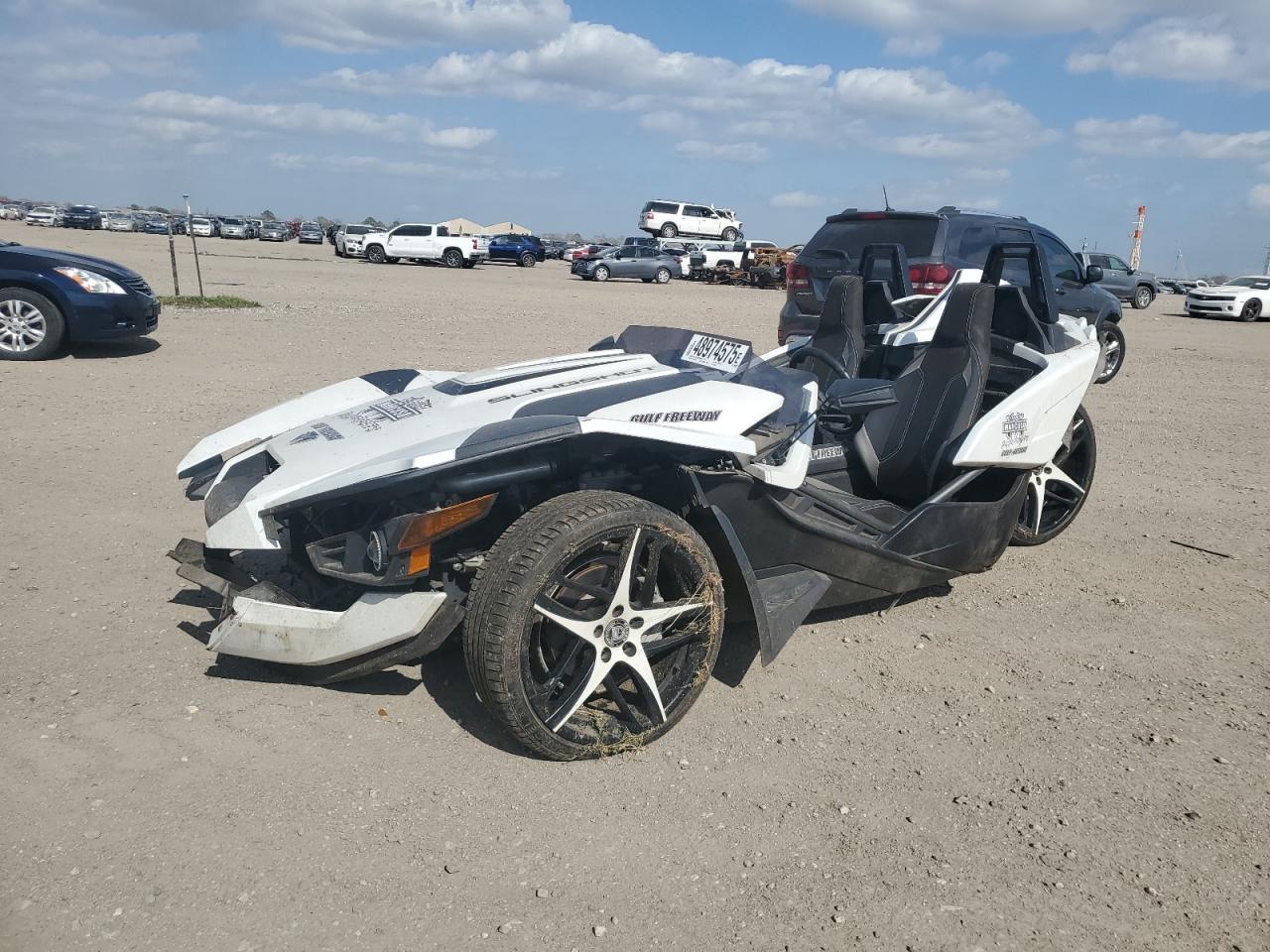 POLARIS SLINGSHOT   *57XAAPFA5J8129341*