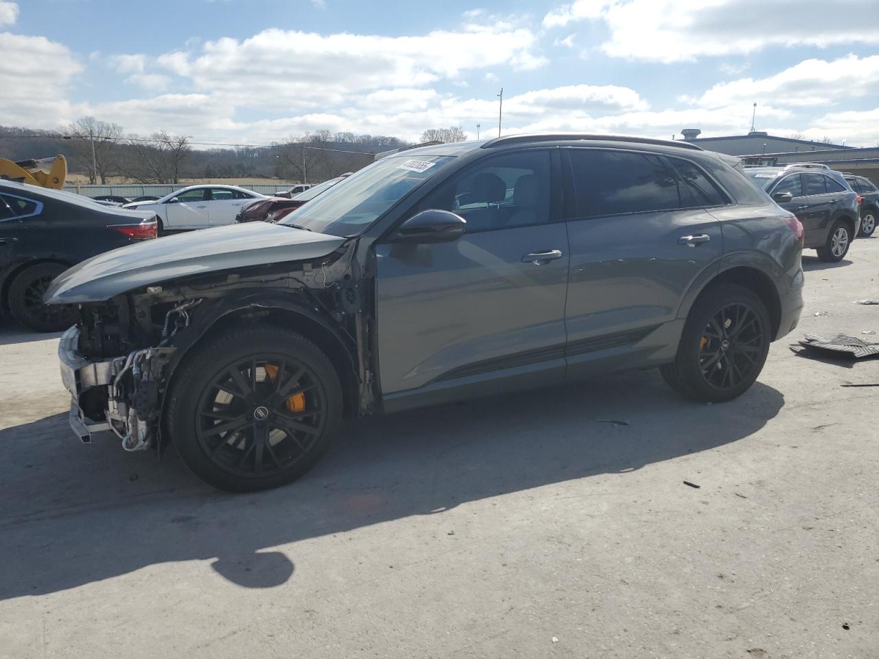 AUDI E-TRON CHR   *WA1VABGE7NB023359*