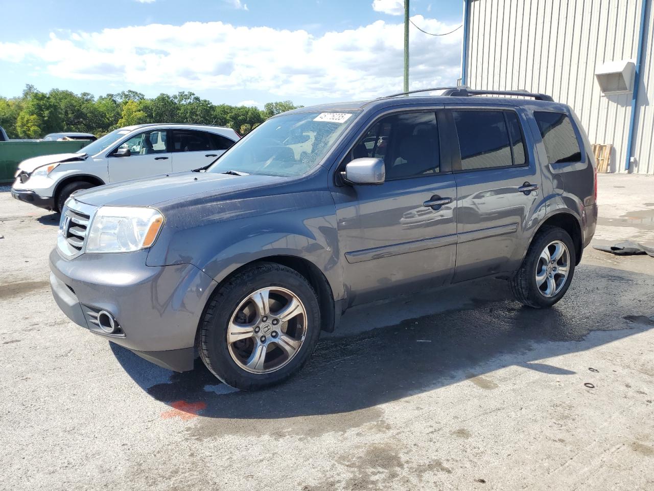 vehicle photo