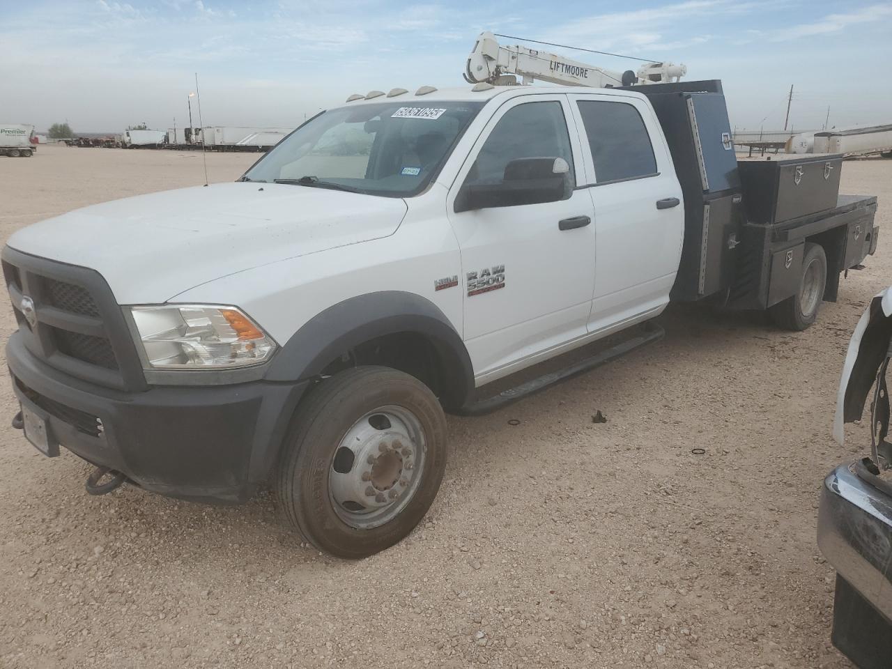 DODGE 5500   *3C7WRNFJ5JG263789*