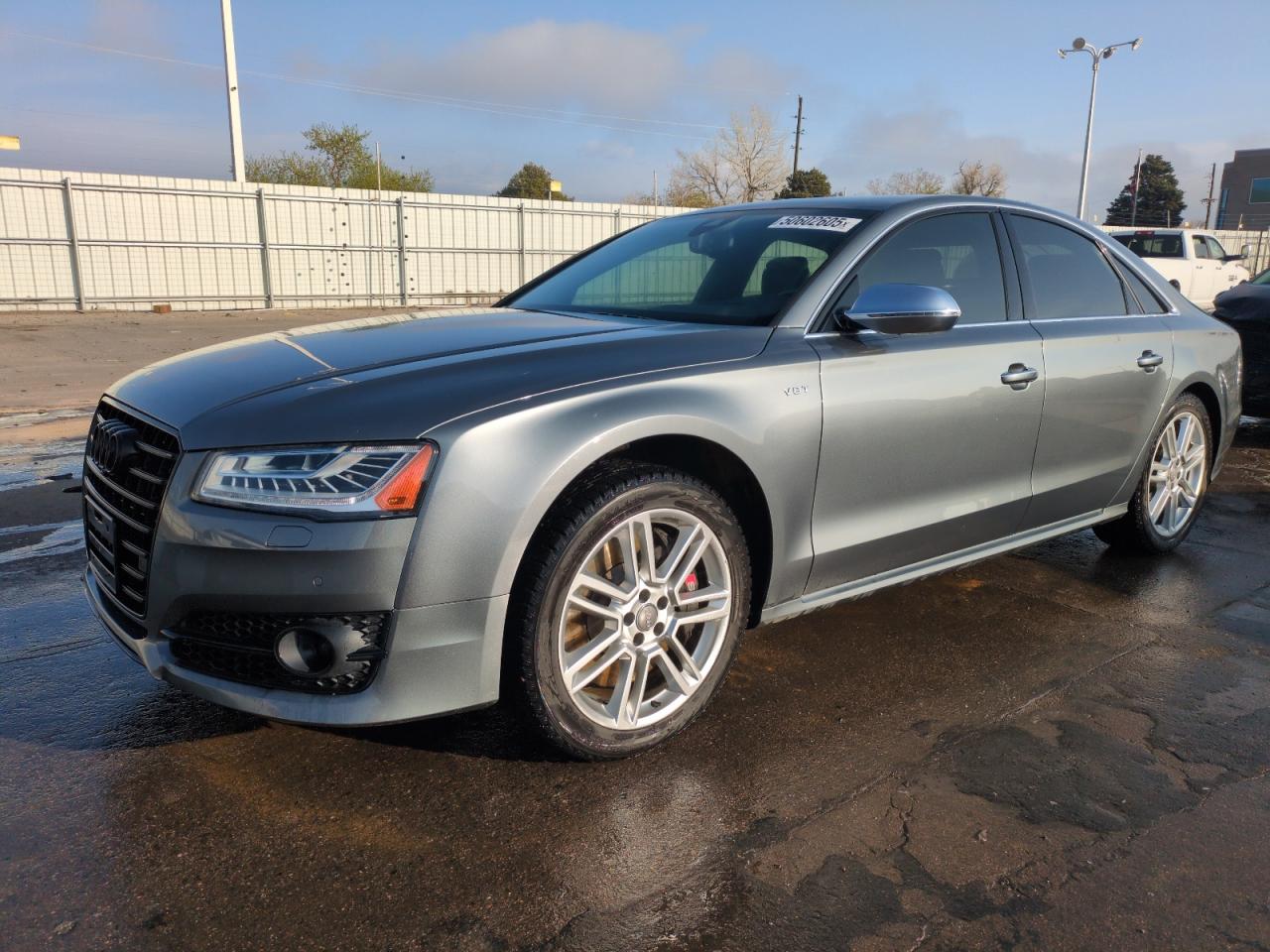 AUDI S8 QUATTRO  *WAUK2AFDXFN017156*
