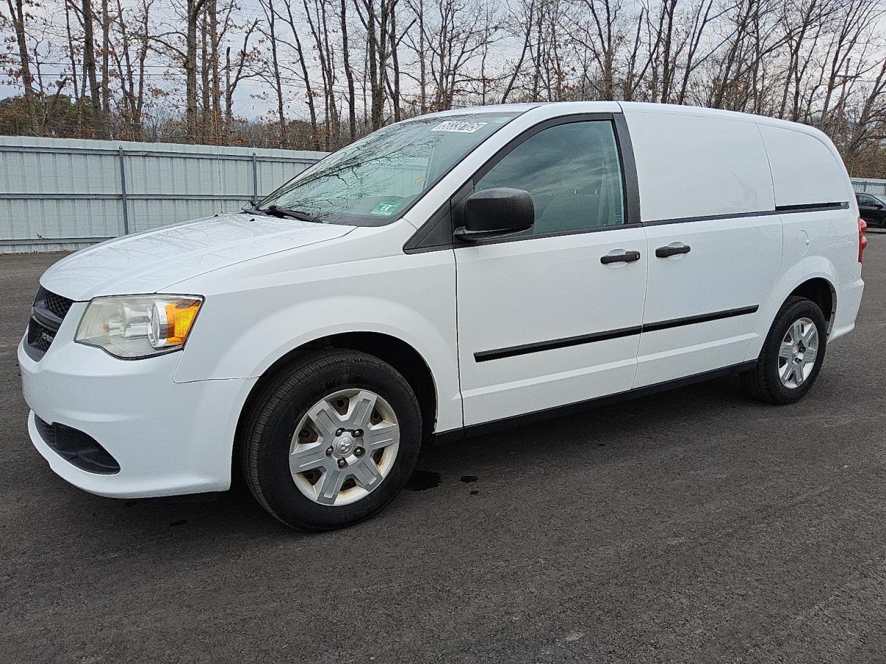 RAM TRADESMAN   *2C4JRGAG5ER204899*