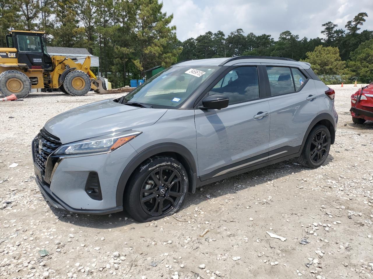 NISSAN KICKS SR  *3N1CP5DV3PL481163*