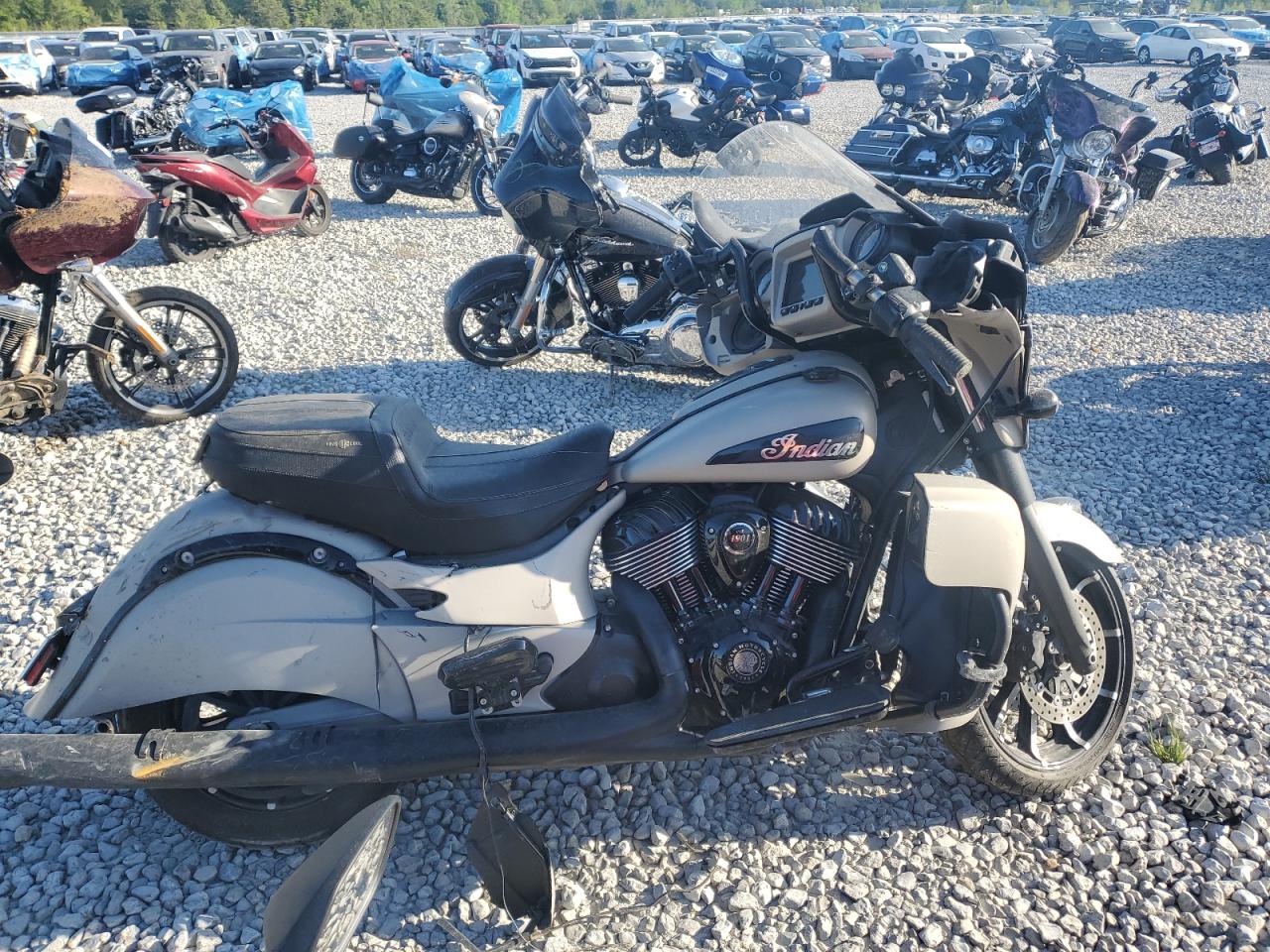 INDIAN MOTORCYCLE CO. MOTORCYCLE ROADMASTER  *56KTKDBBXP3413687*