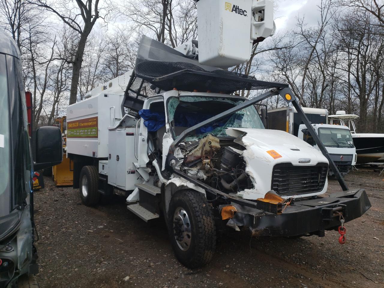 FREIGHTLINER ALL OTHER M2 106 MED  *1FVDCXDTXDHBY7784*