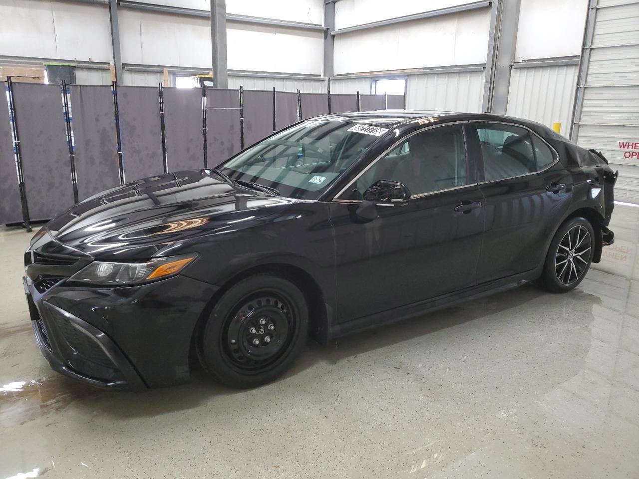 TOYOTA CAMRY SE N  *4T1G11AK6RU886246*
