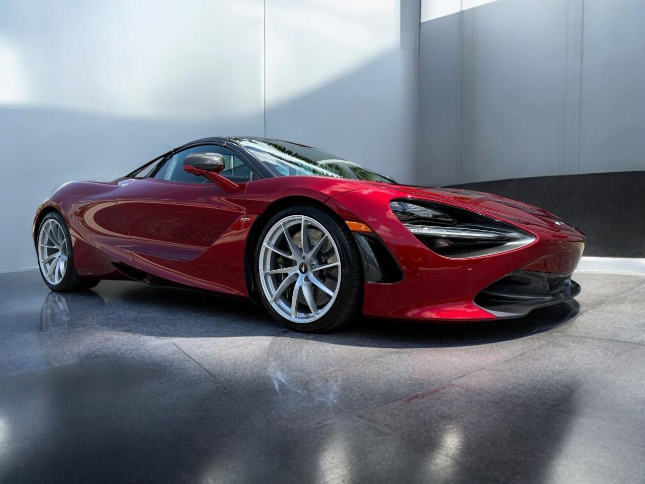 MCLAREN AUTOMOTIVE 720S  *SBM14FCA2NW006XXX*