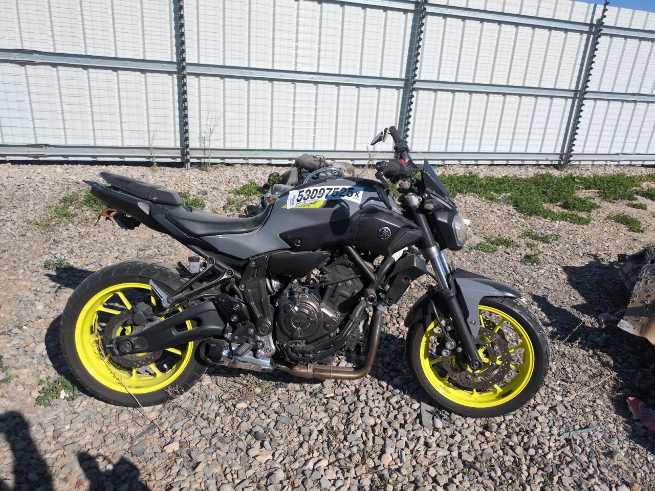 YAMAHA FZ-07/09 FZ07  *JYARM06E4GA010917*