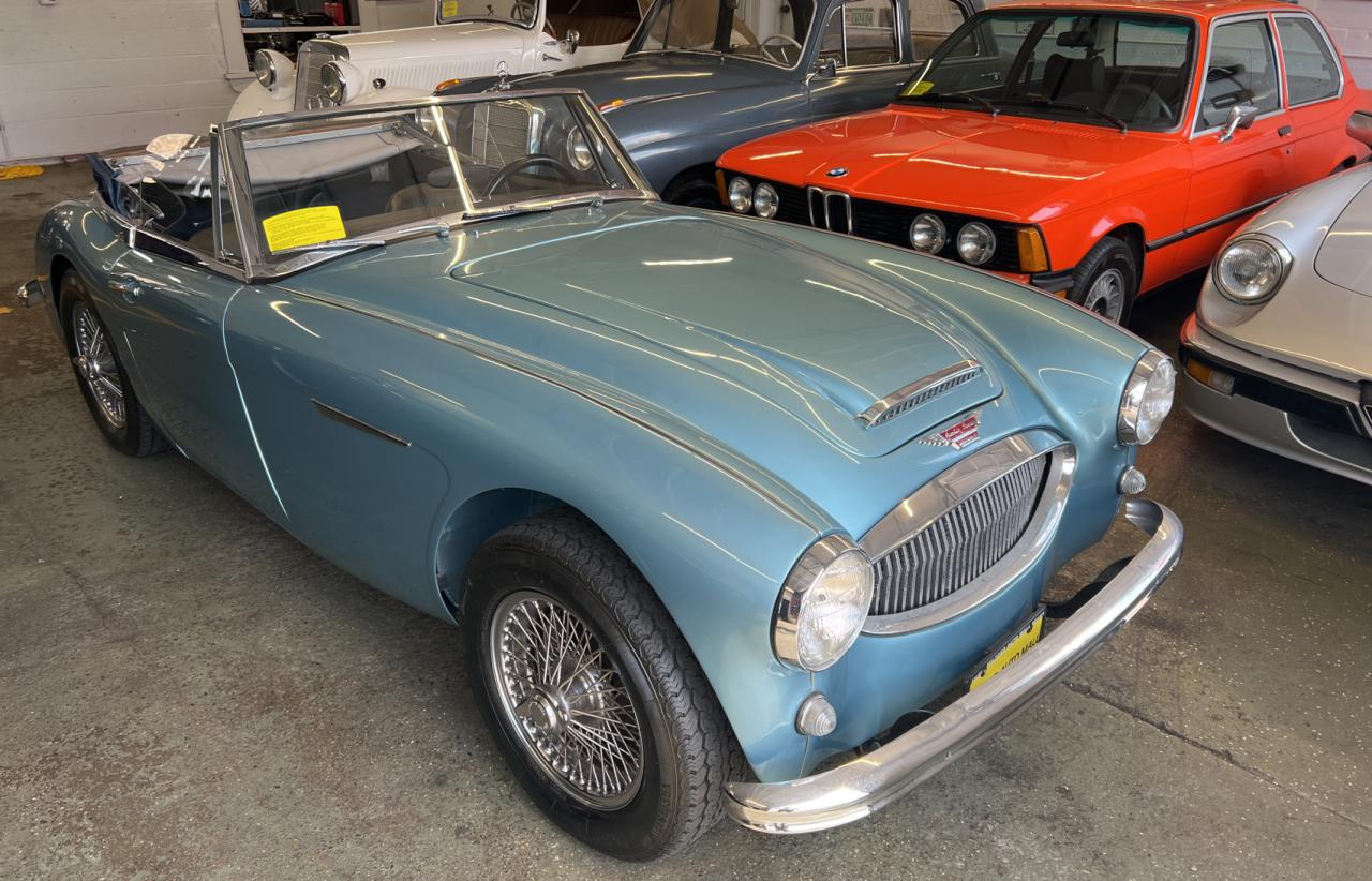 AUSTIN 3000 MKI  *HBJ8L25681*