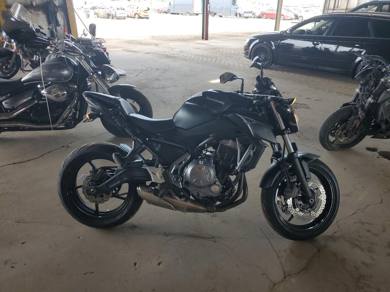 vehicle photo