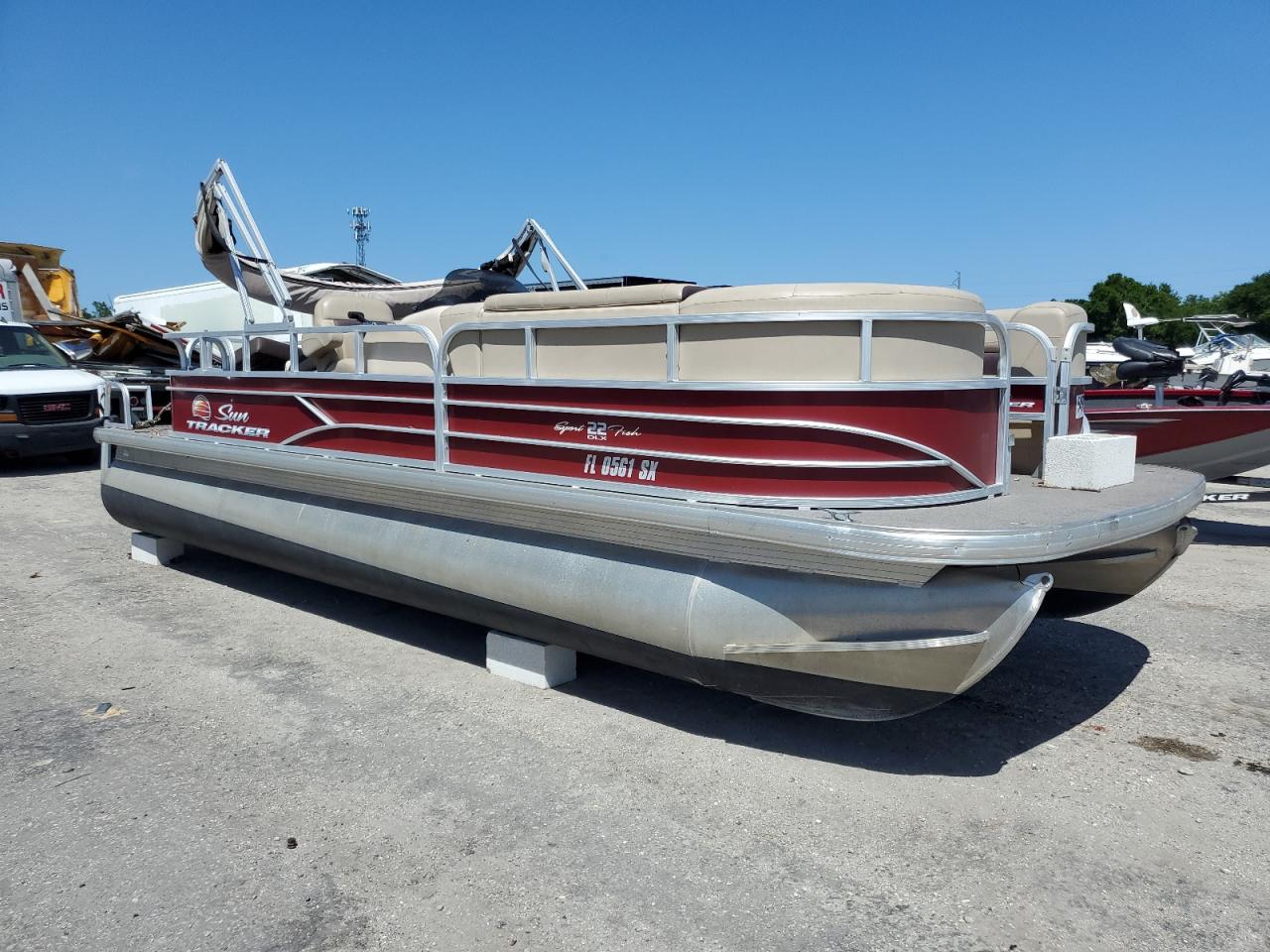 SUN TRACKER SPORTFISH   *BUJ77998B818*