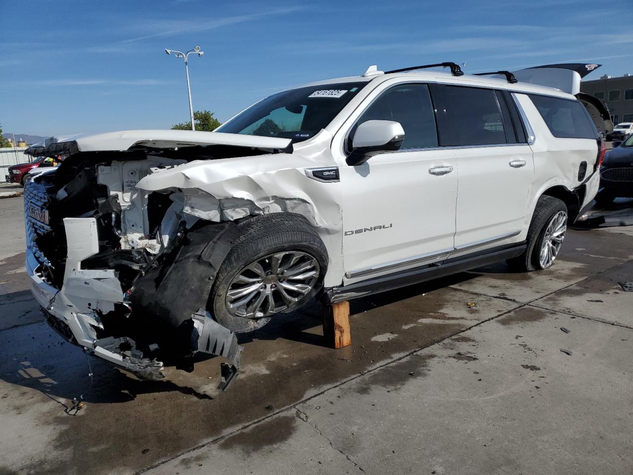 GMC YUKON XL D  *1GKS2JKL2NR351029*