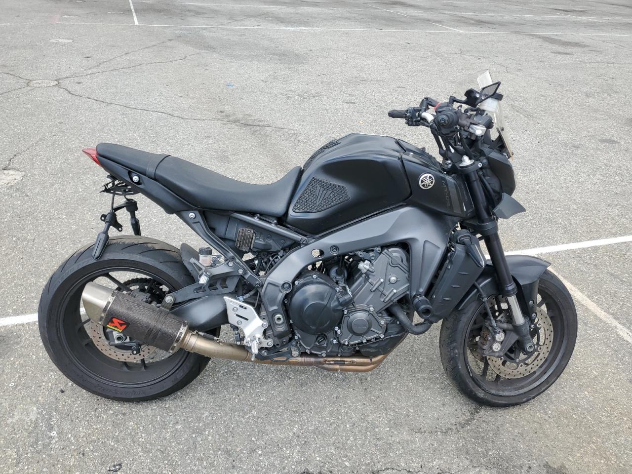 YAMAHA MT09 C   *JYARN71Y1MA000302*