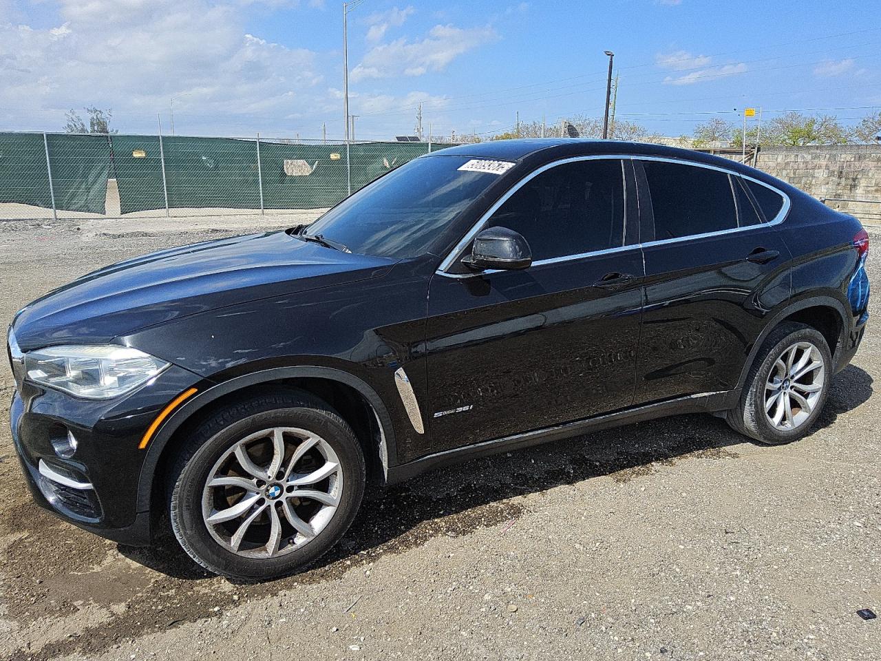 BMW X6 SDRIVE3  *5UXKU0C53F0F91682*