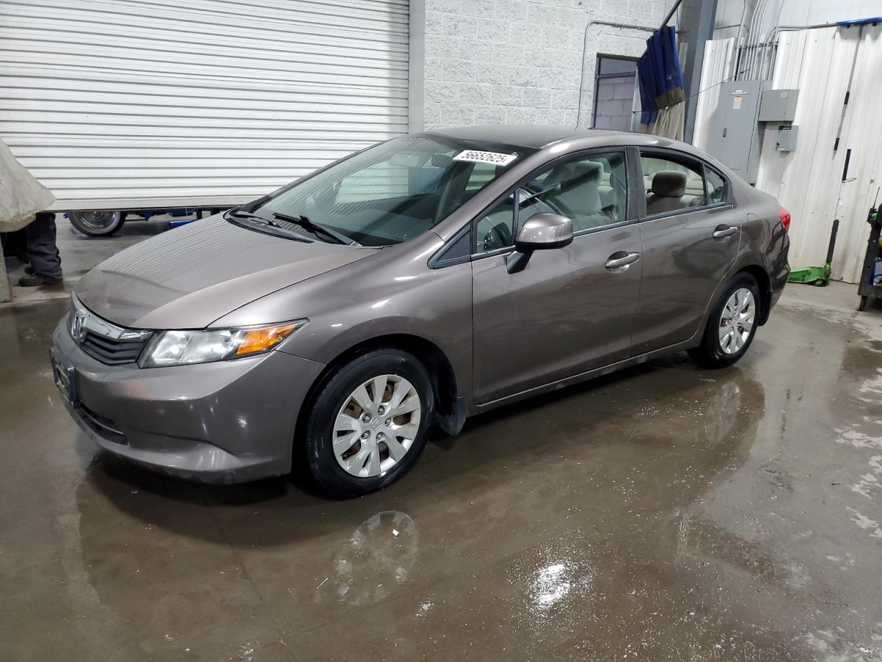 HONDA CIVIC LX  *19XFB2F52CE026033*