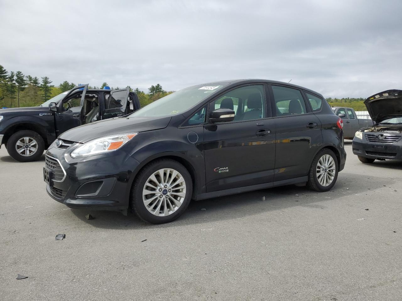 vehicle photo