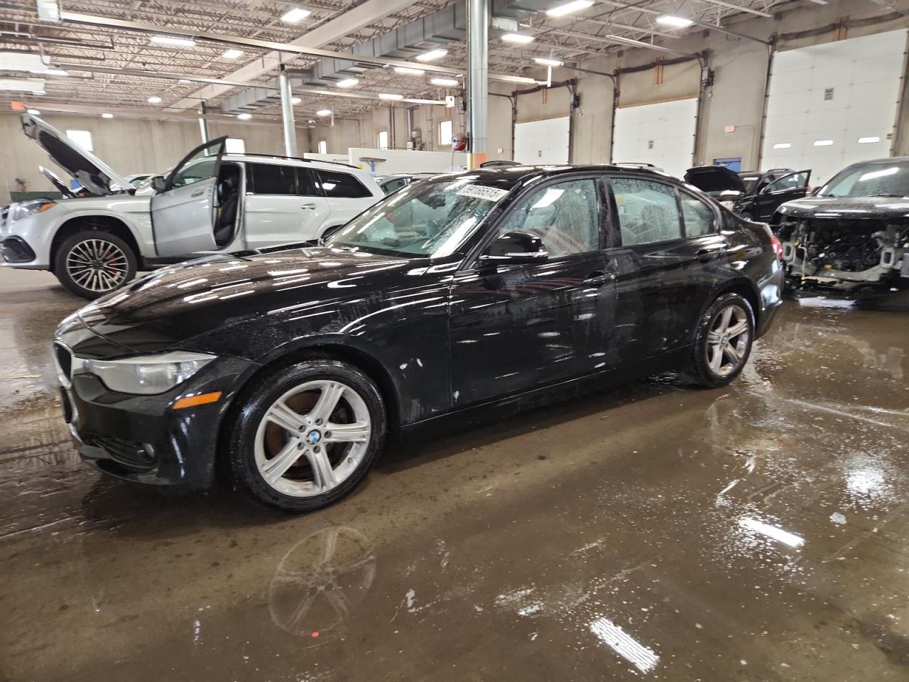 BMW 3 SERIES 320 I XDRI  *WBA3C3C59FP665053*