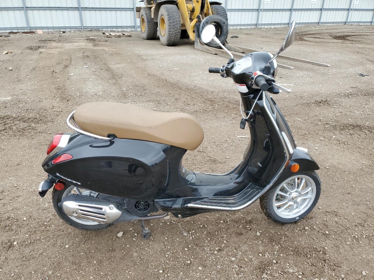 VESPA PRIMAVERA/   *ZAPM818G3P5911176*