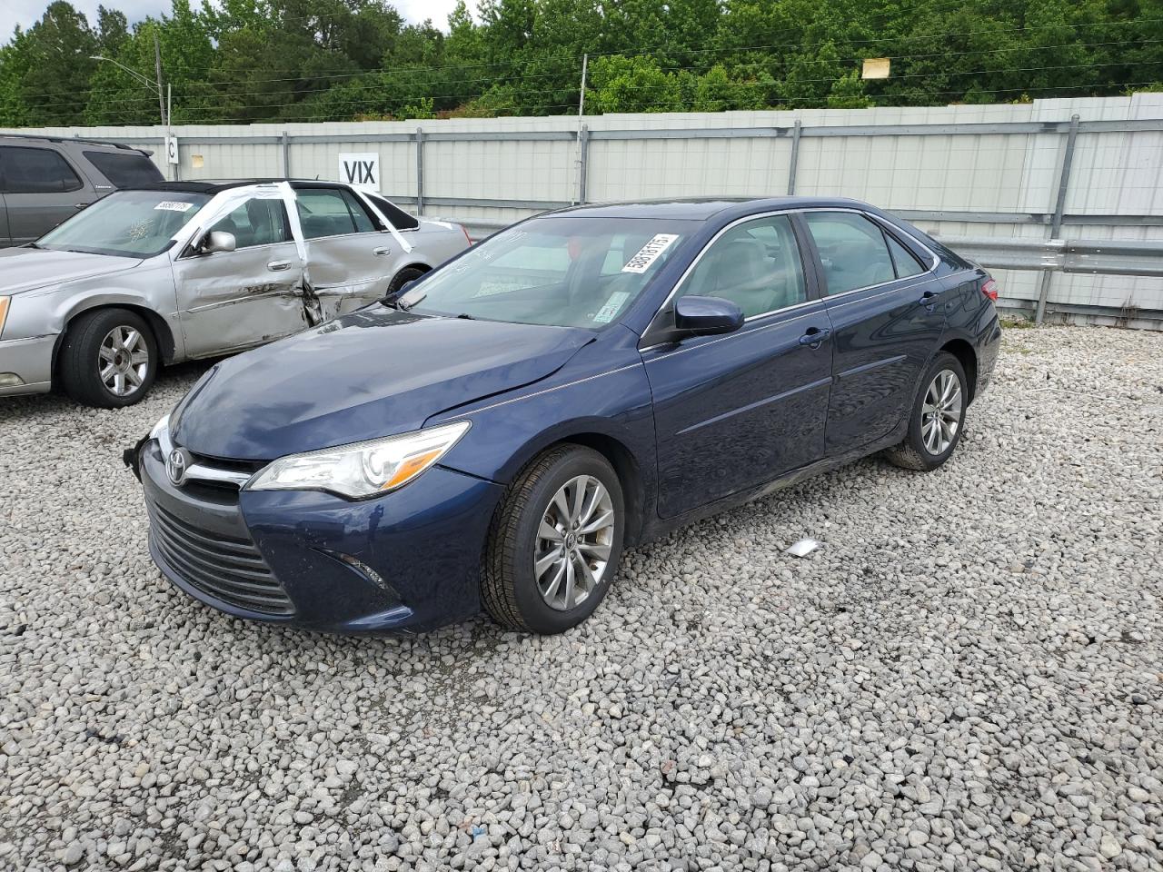 TOYOTA CAMRY LE  *4T4BF1FK1FR496855*