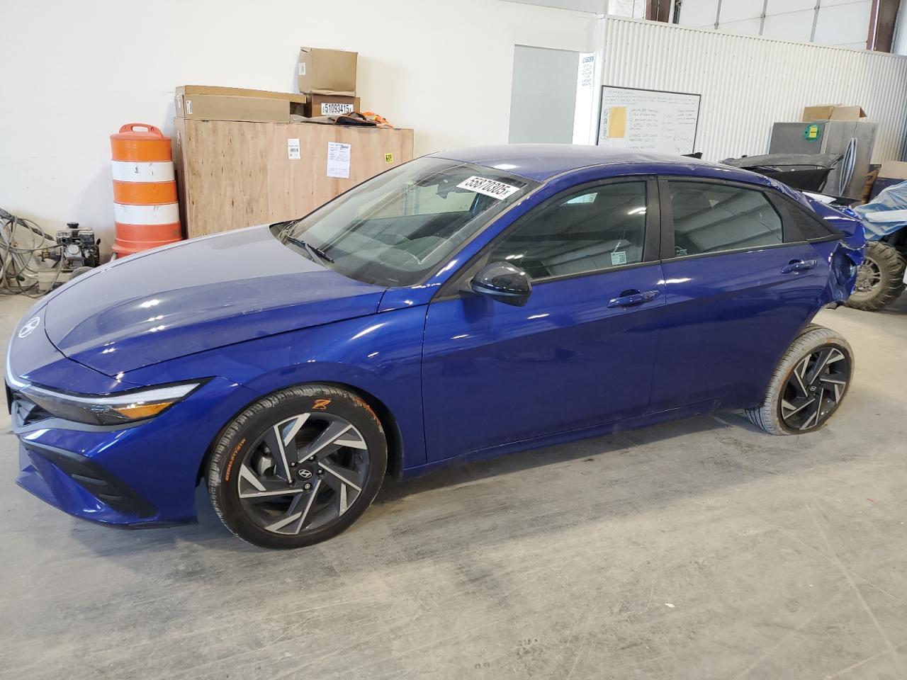 HYUNDAI ELANTRA SE  *KMHLM4DG6SU877616*