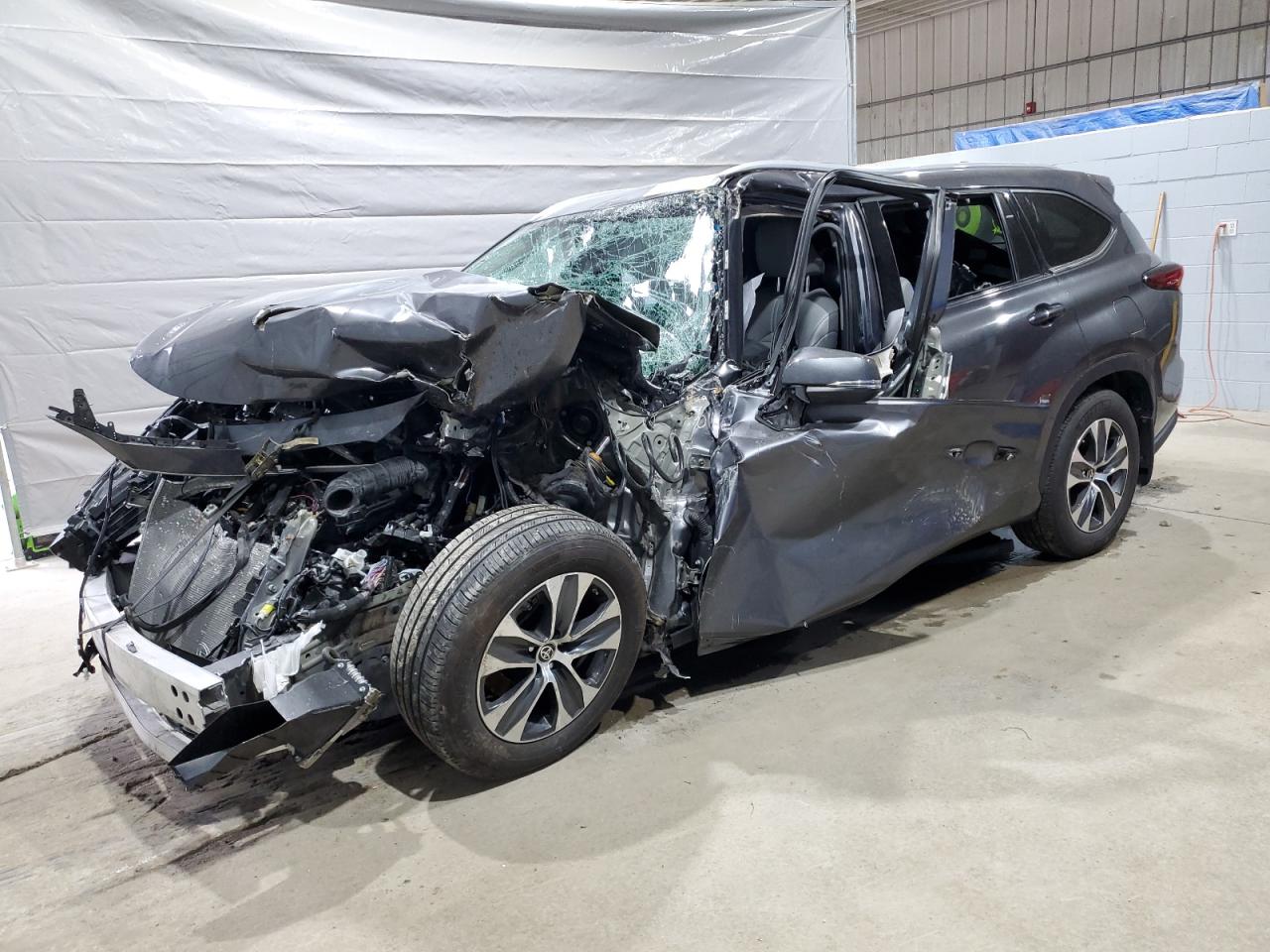 TOYOTA HIGHLANDER   *5TDHZRBH8NS164388*