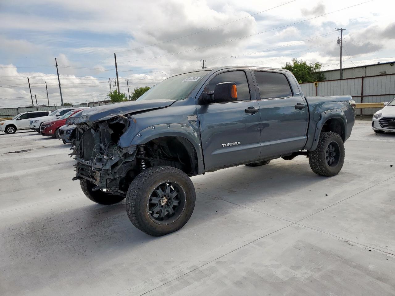 TOYOTA TUNDRA CRE  *5TFDV54118X050105*