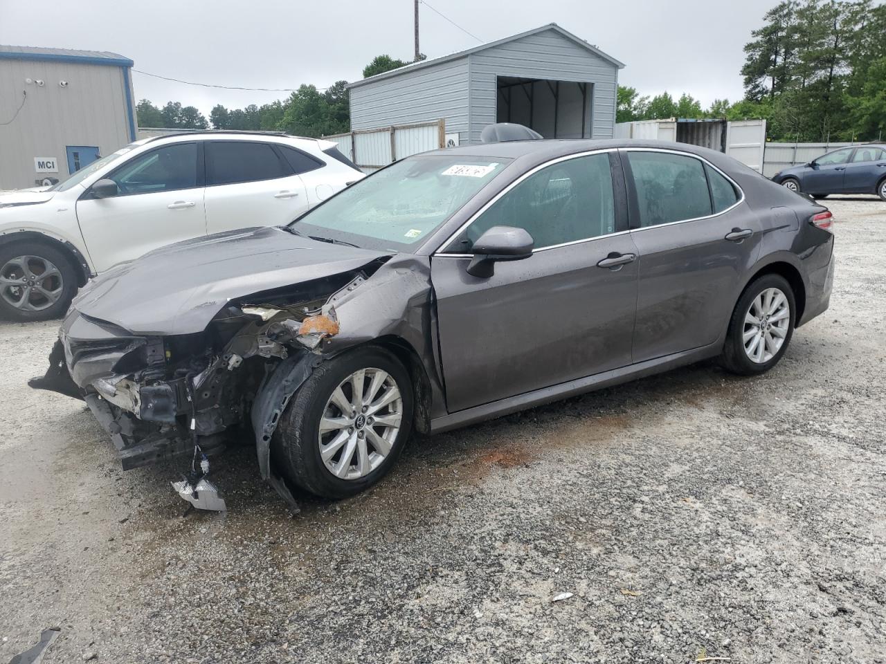 TOYOTA CAMRY LE  *4T1C11AK6LU318343*