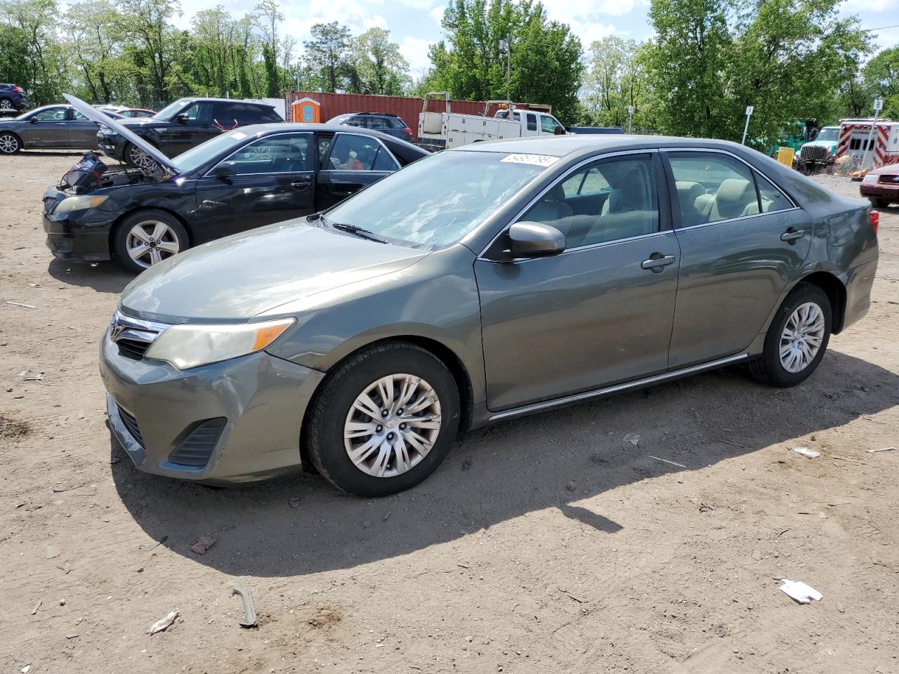 TOYOTA CAMRY L  *4T1BF1FK8DU724213*