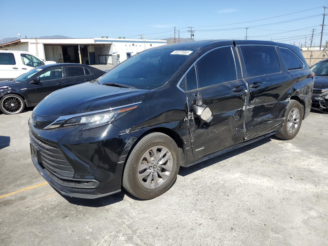 TOYOTA SIENNA LE  *5TDKRKEC9MS048080*