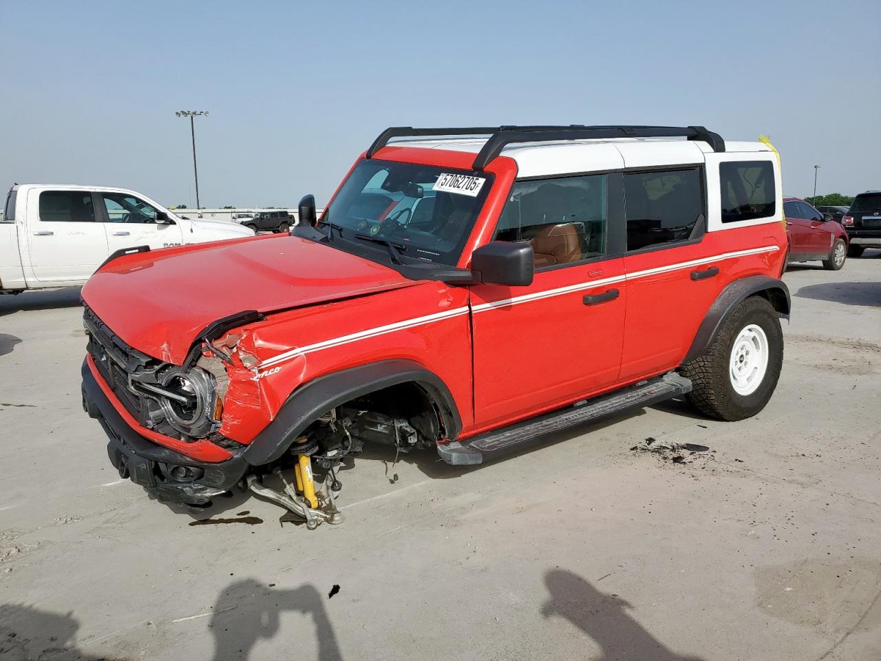 FORD BRONCO HER   *1FMEE4DP8PLA40689*