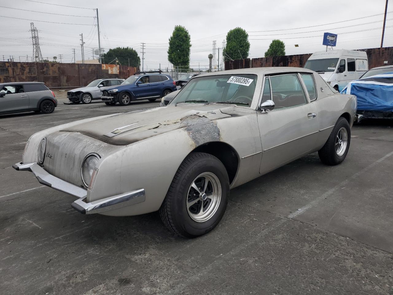 STUDEBAKER AVANTI  *R3680*