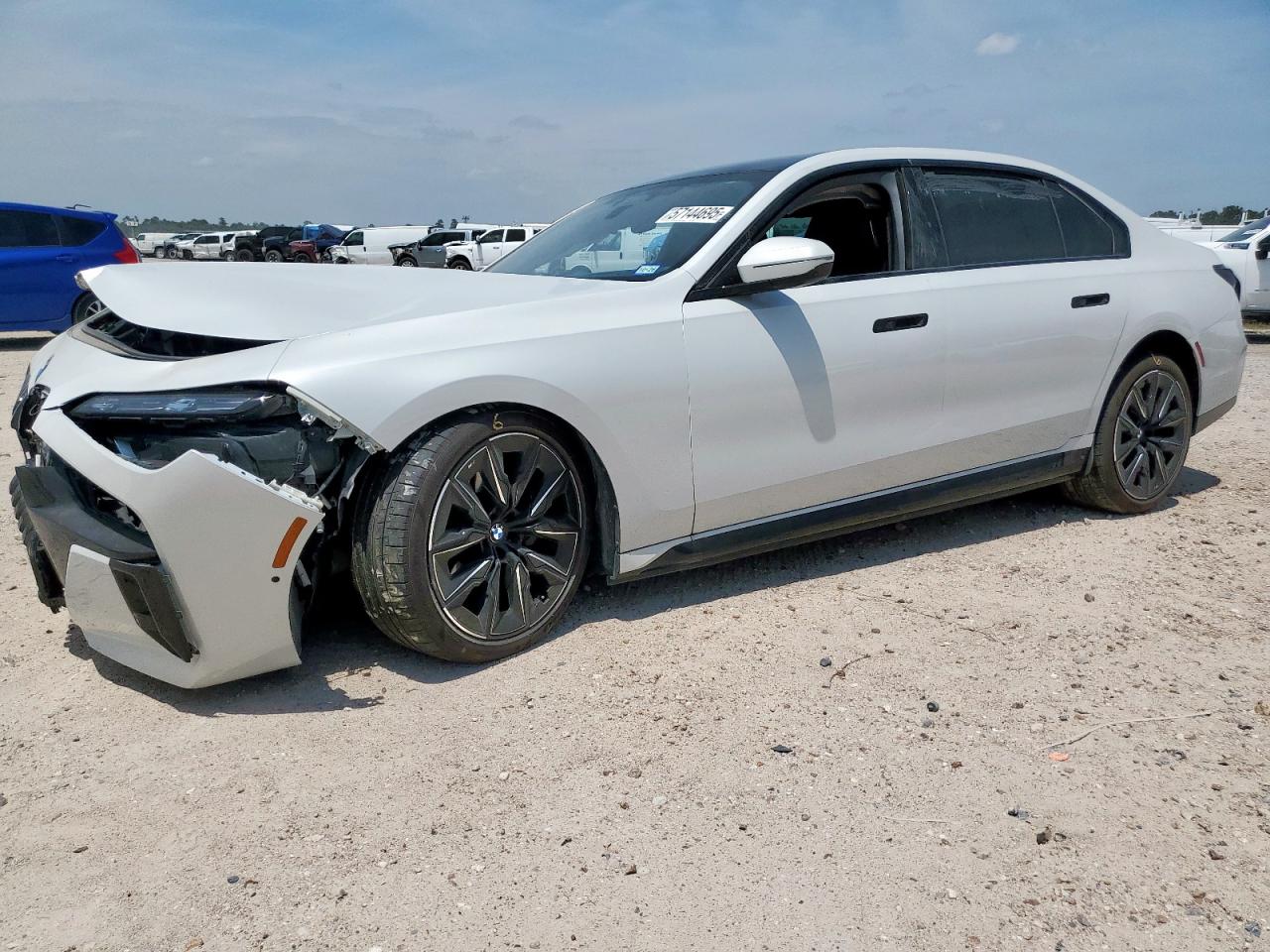 BMW I7 XDRIVE6   *WBY53EJ00RCP86806*