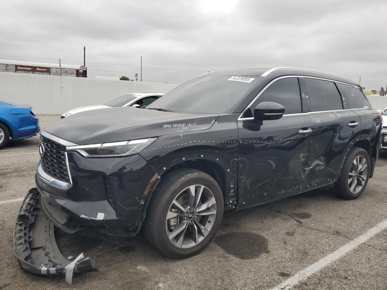 INFINITI QX60 LUXE  *5N1DL1FS5PC368816*