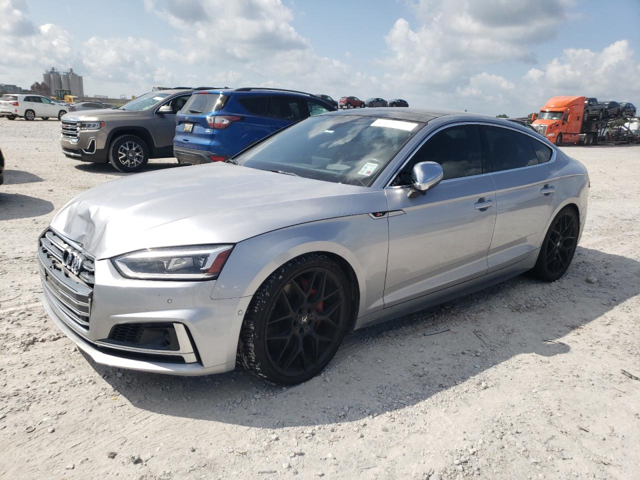vehicle photo