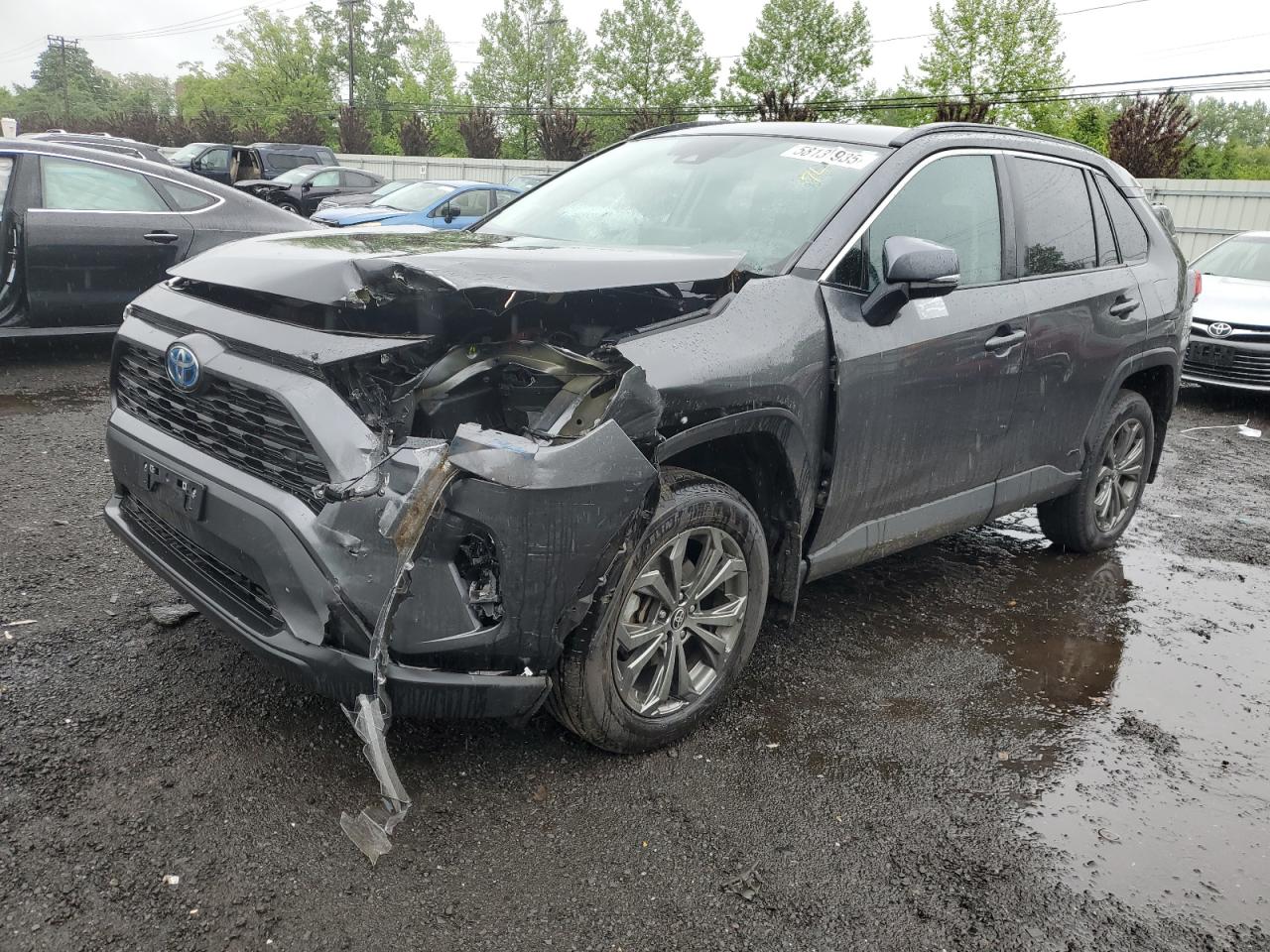 TOYOTA RAV4 XLE P  *4T3B6RFV8NU073120*