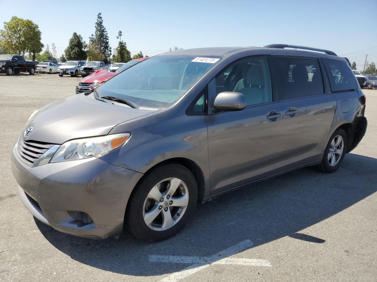 TOYOTA SIENNA LE  *5TDKK3DC3GS758270*