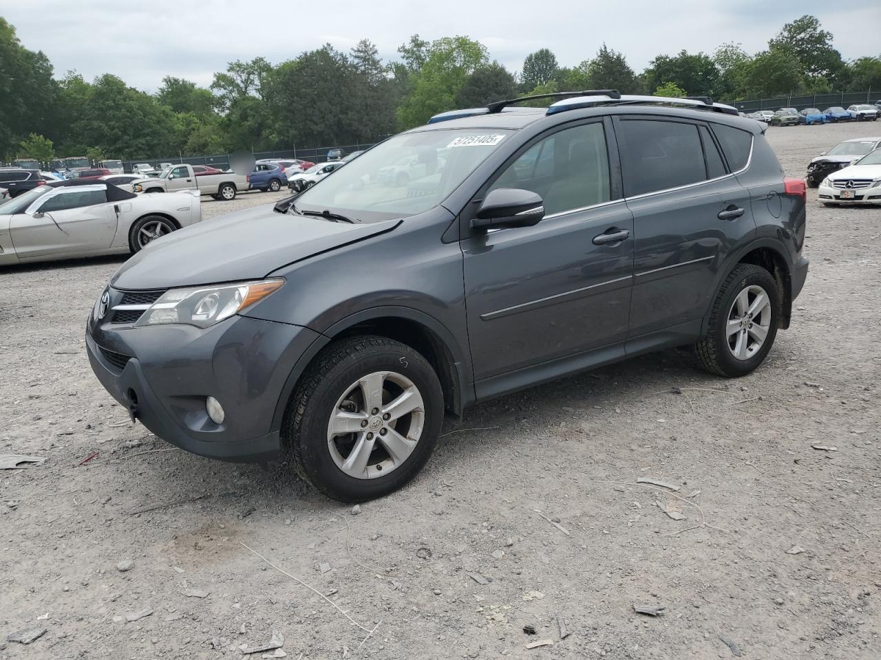 TOYOTA RAV4 XLE  *JTMRFREV4DD044404*