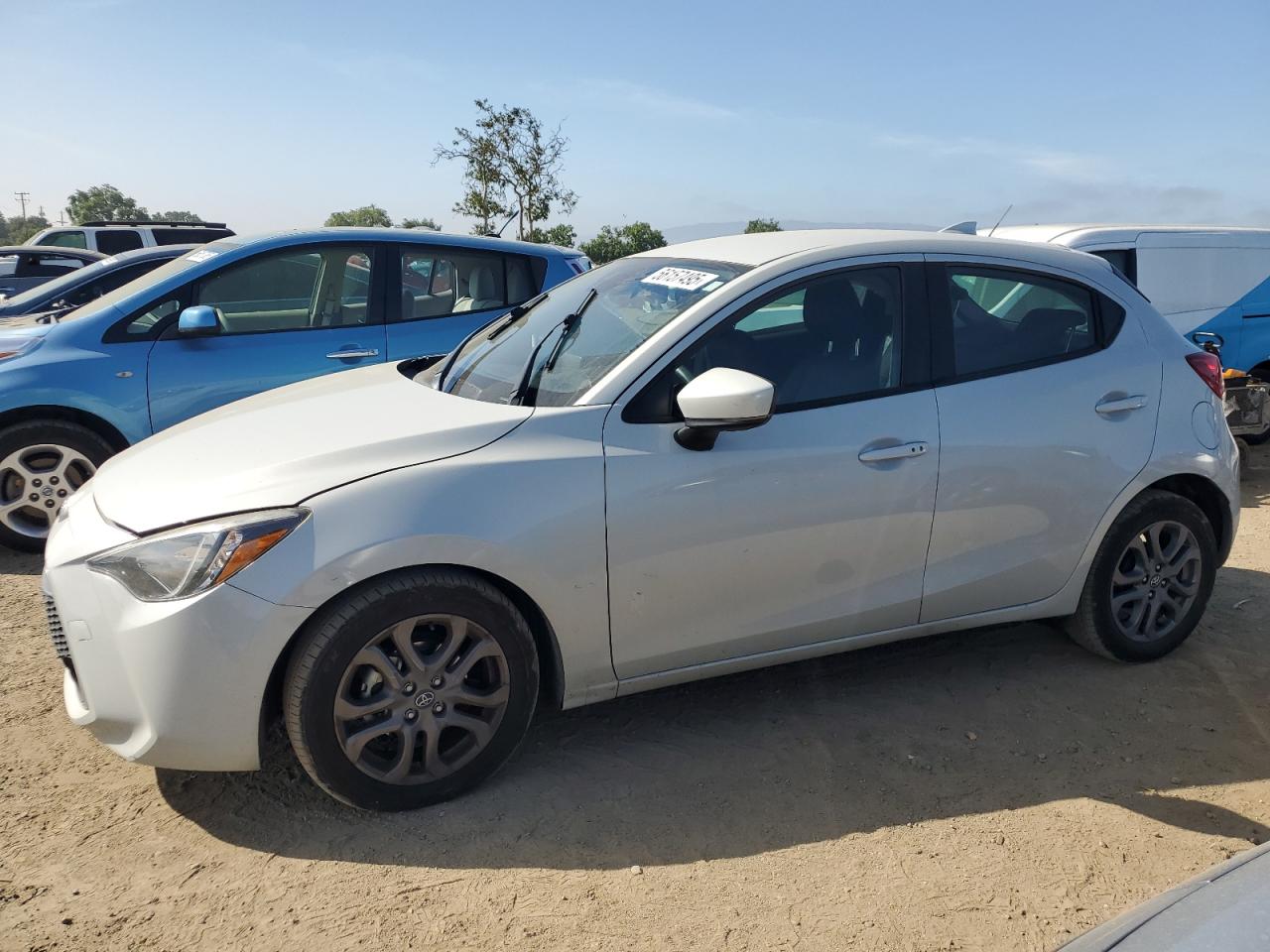 TOYOTA YARIS LE  *3MYDLBJV6LY709168*