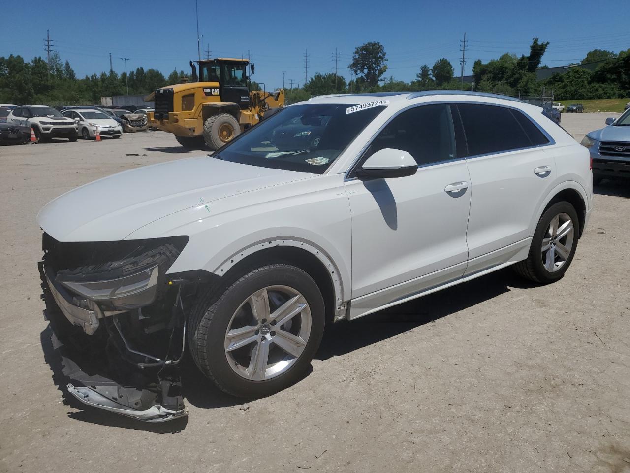AUDI Q8 PREMIUM  *WA1AVAF11KD010330*