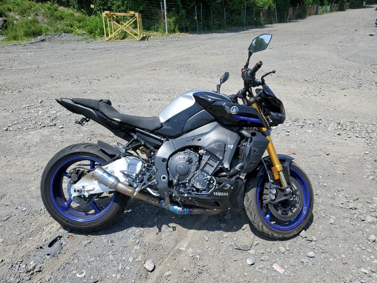 YAMAHA MTN1000 D   *JYARN81E9PA000466*