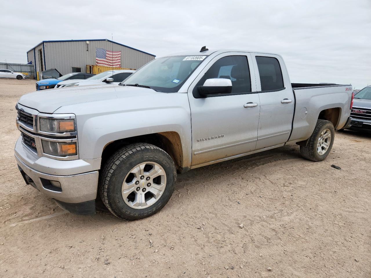 CHEVROLET SILVERADO  *1GCRCSEC6EZ175935*